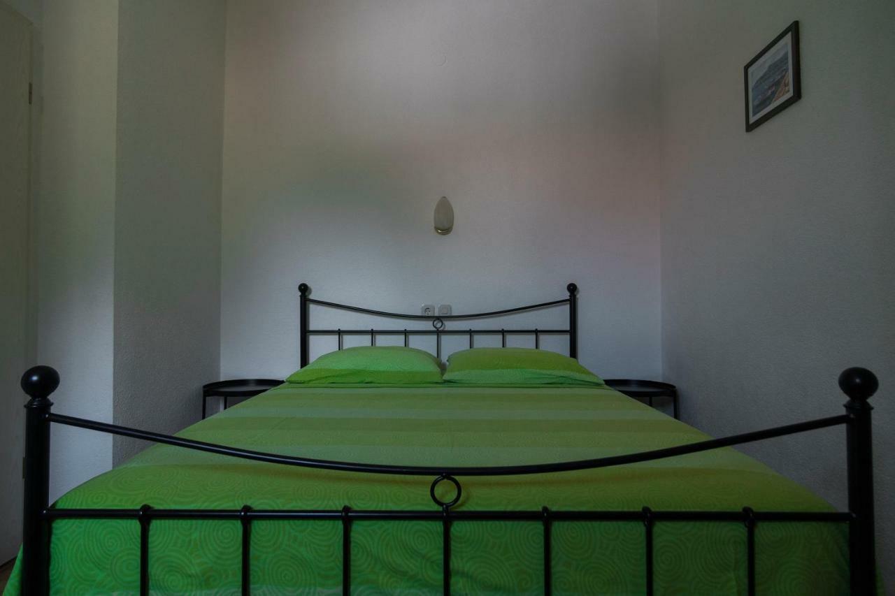 Apartments Ivana Postira Buitenkant foto